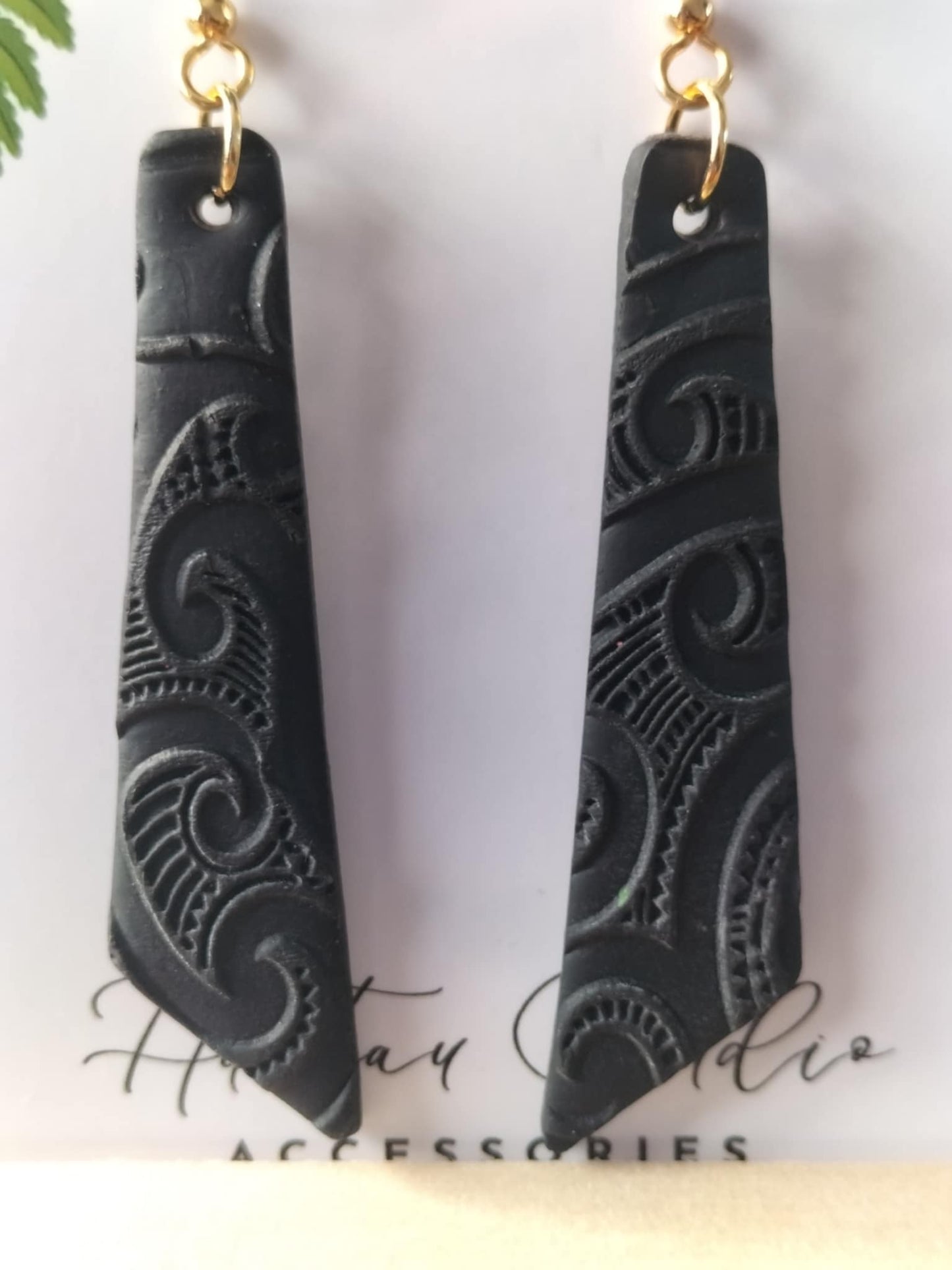 Mangu Toru Earrings