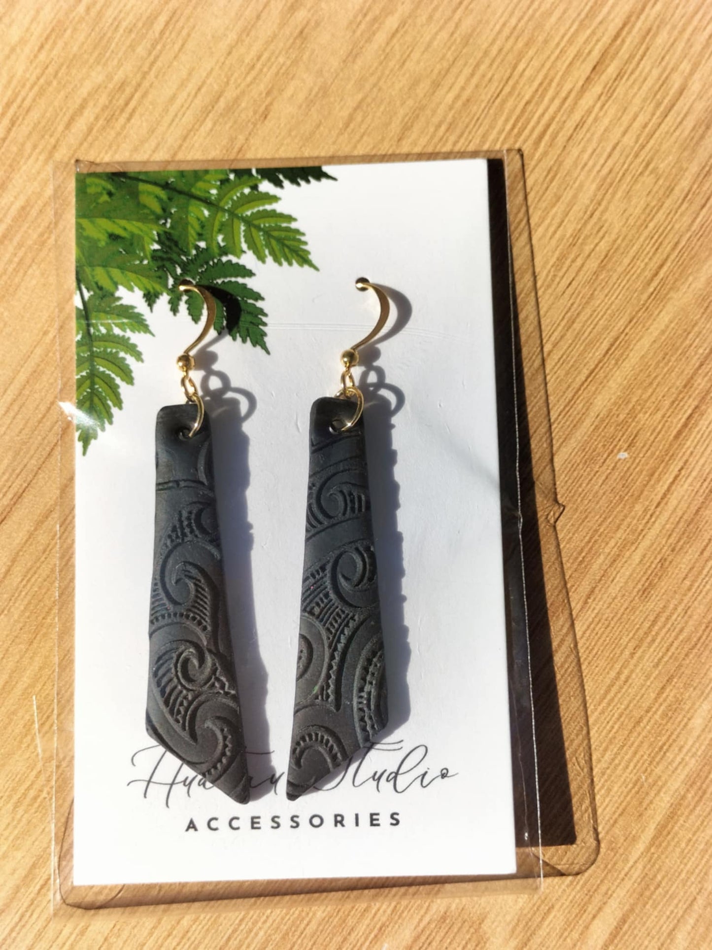 Mangu Toru Earrings